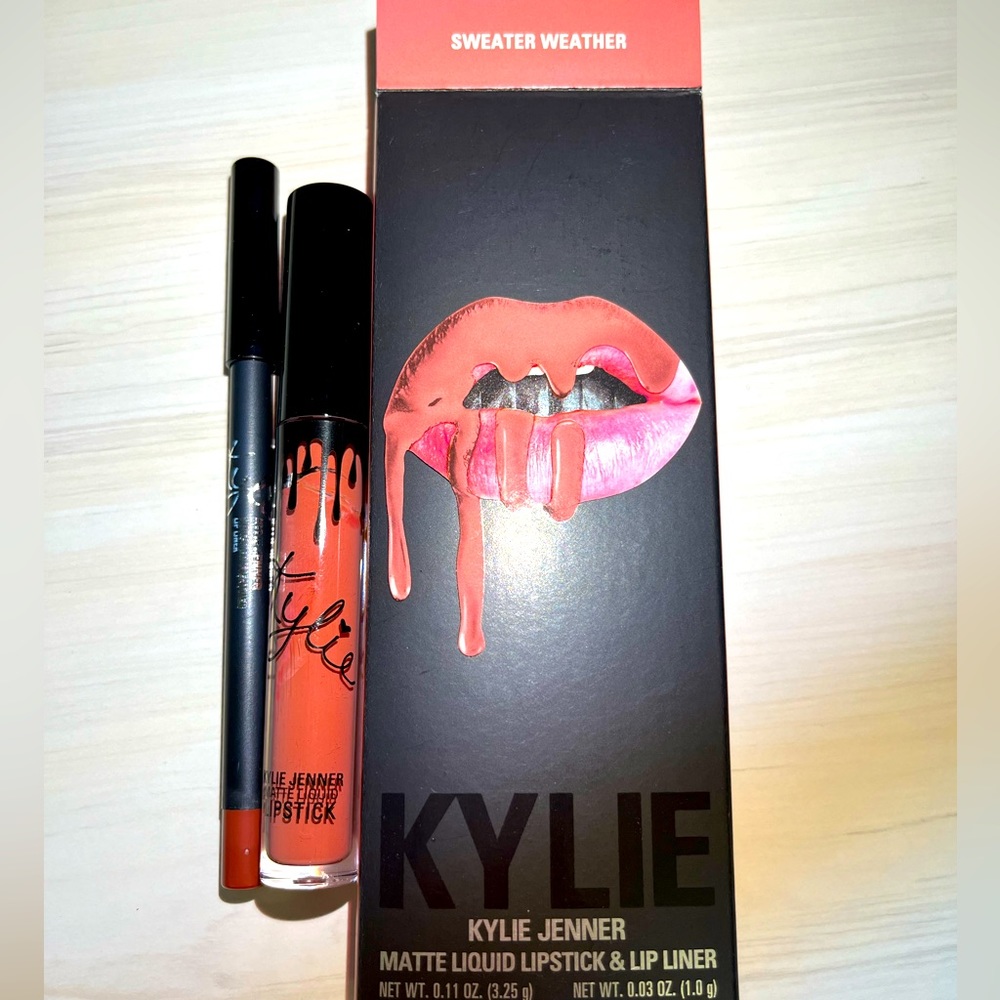 Kylie Cosmetics Sweater Weather